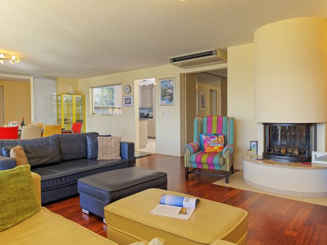 Le National Montreux by Interhome gallery image 2