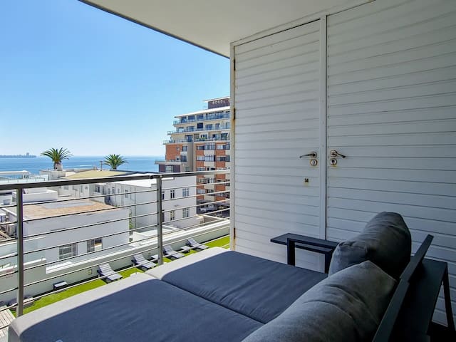 Modern Coastal Gem With Sea View And Pool gallery image 5