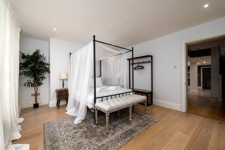 GuestReady – Elegant 5BR Home in Belgravia gallery image 5