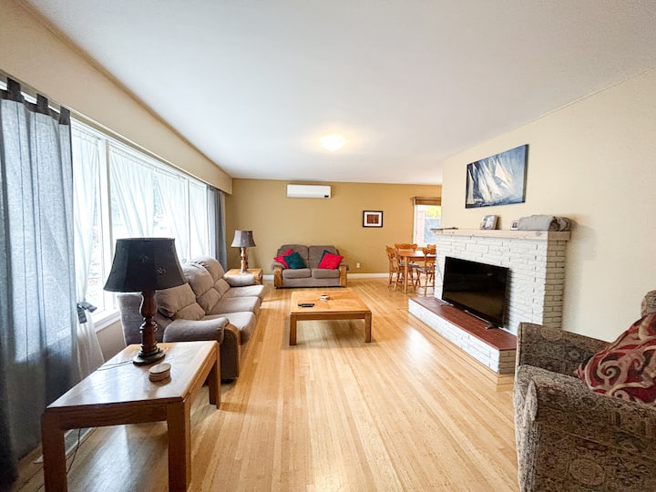 2 Bedroom Central Penticton Home - Penticton