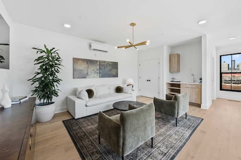Top performing Airbnb: Olive Stone Modern Penthouse Near Mercedes Benz in Castleberry Hill