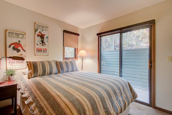 El dormitorio 3 cuenta con una cama tamaño queen.