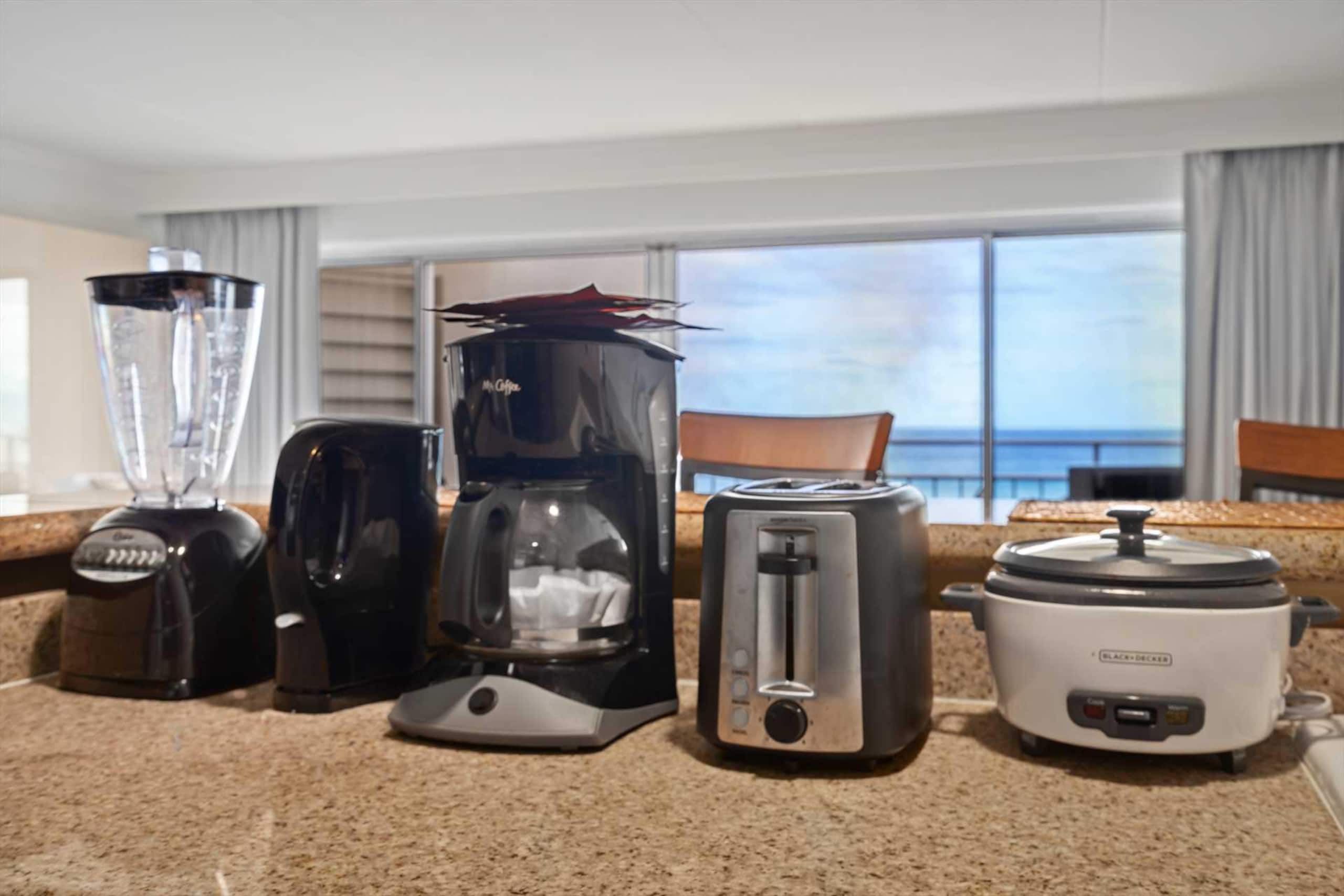 Condo in Honolulu · ★4.75 · 1 bedroom · 3 beds · 1 private bath - Image 19