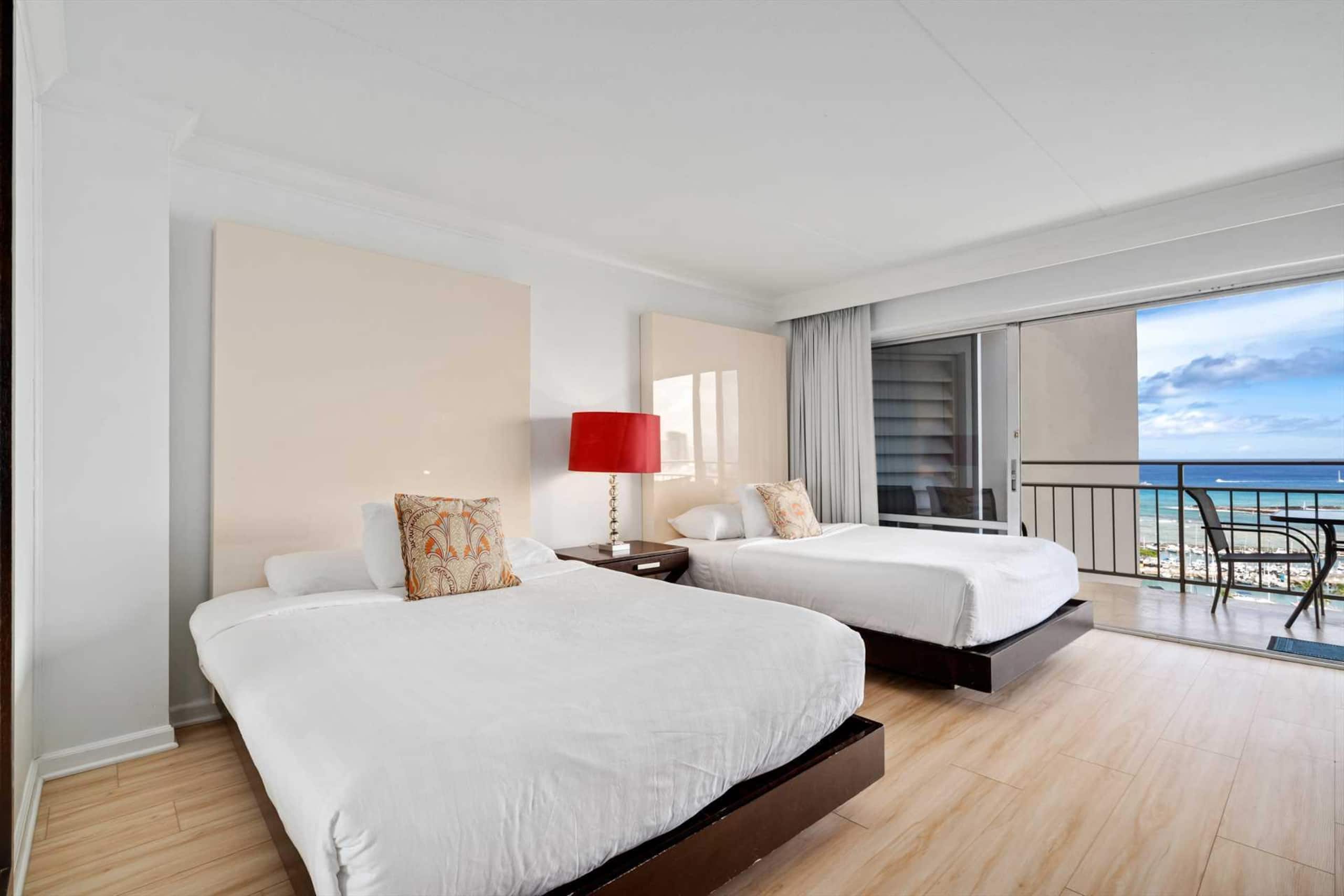 Condo in Honolulu · ★4.75 · 1 bedroom · 3 beds · 1 private bath - Image 9