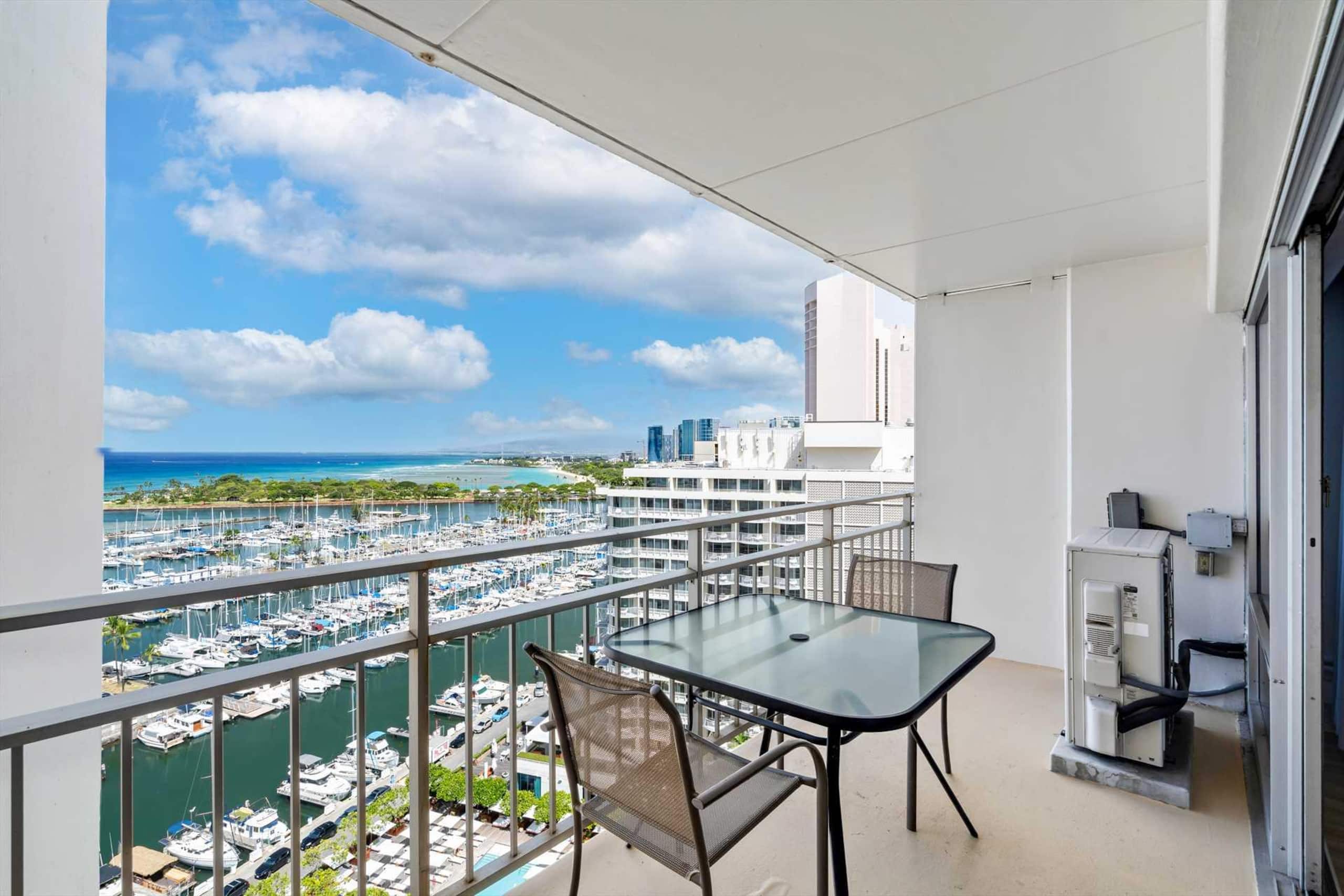 Condo in Honolulu · ★4.75 · 1 bedroom · 3 beds · 1 private bath - Image 22