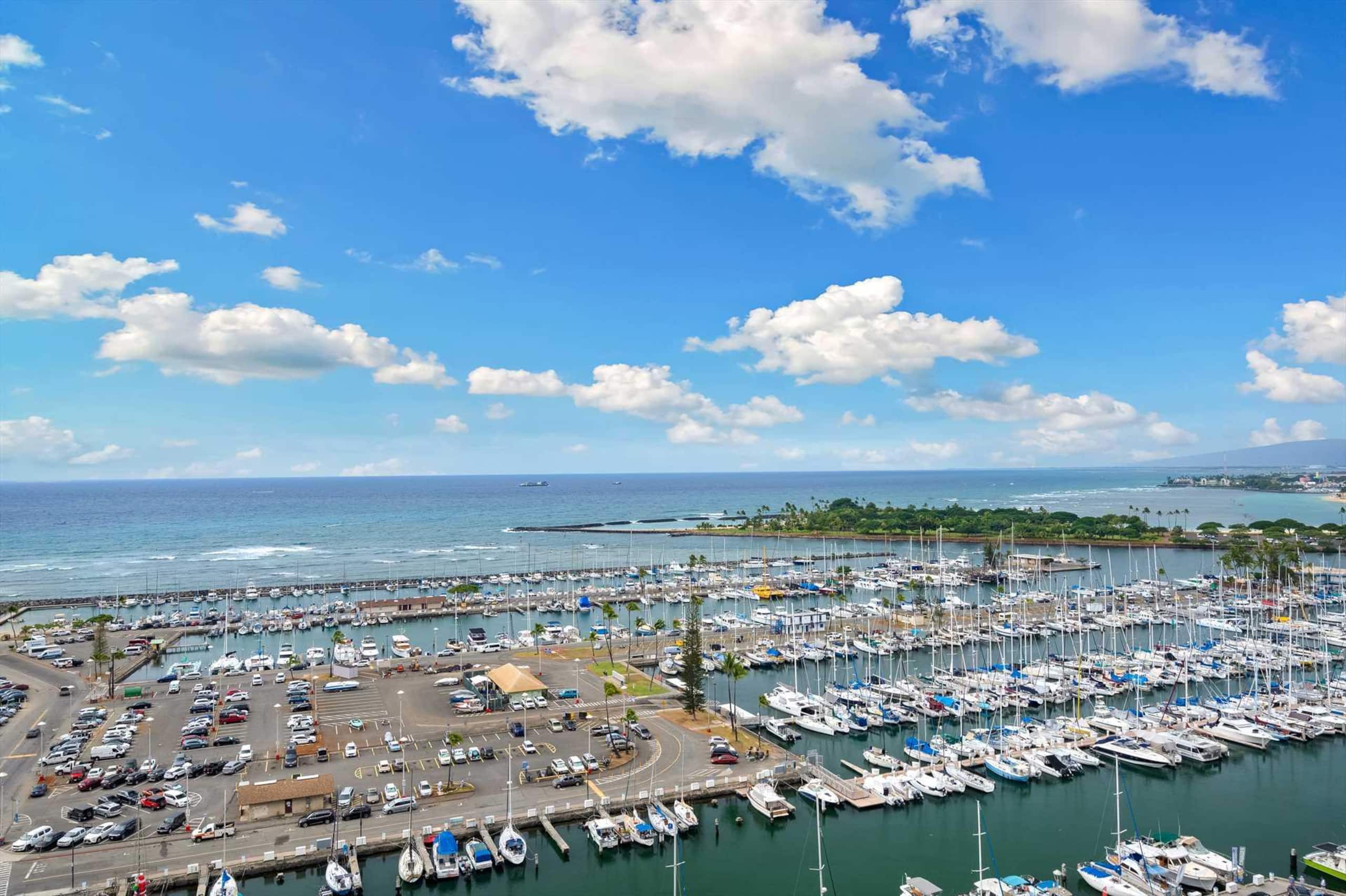 Condo in Honolulu · ★4.75 · 1 bedroom · 3 beds · 1 private bath - Image 2