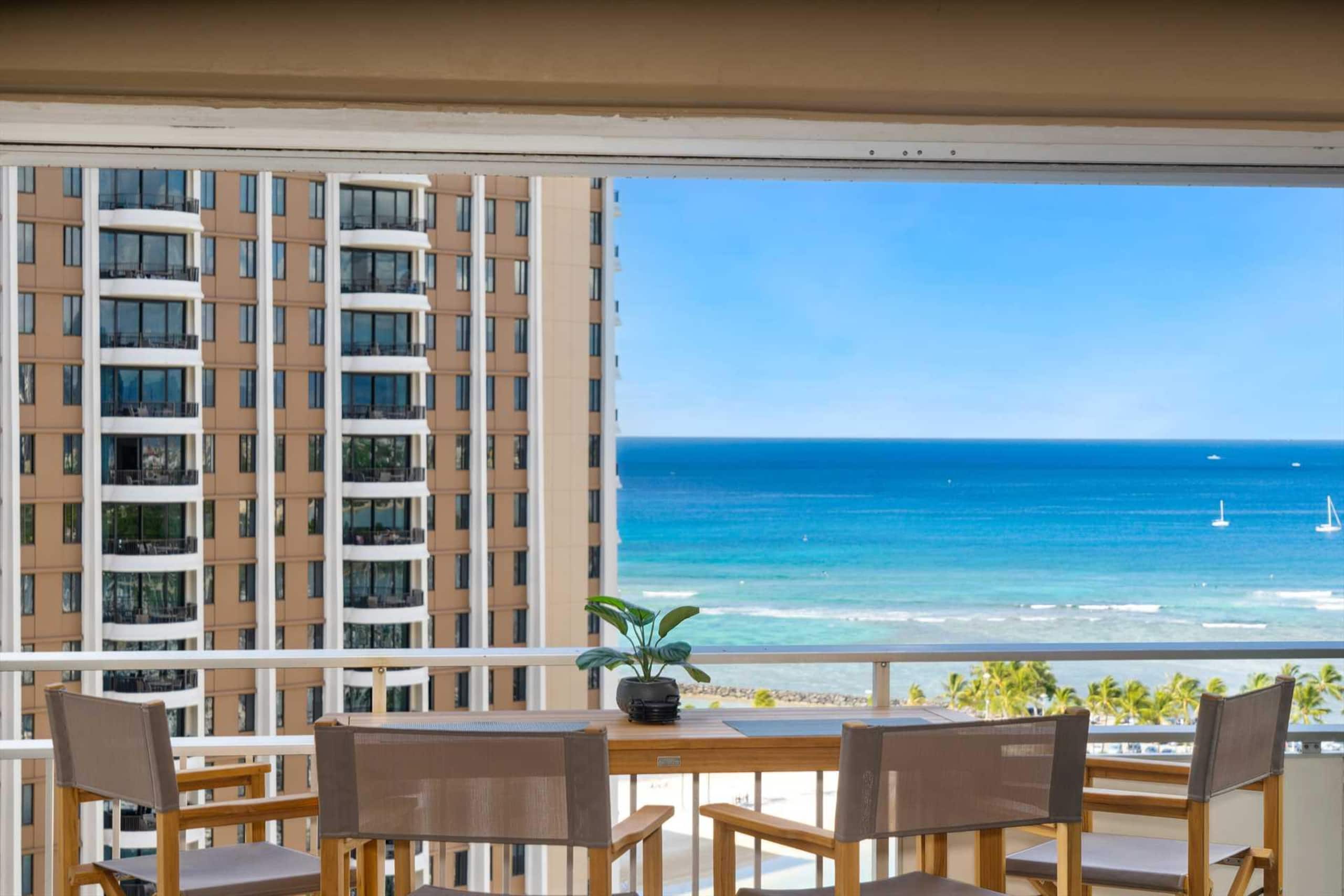 Condo in Honolulu · ★4.88 · 1 bedroom · 2 beds · 1 private bath - Image 23