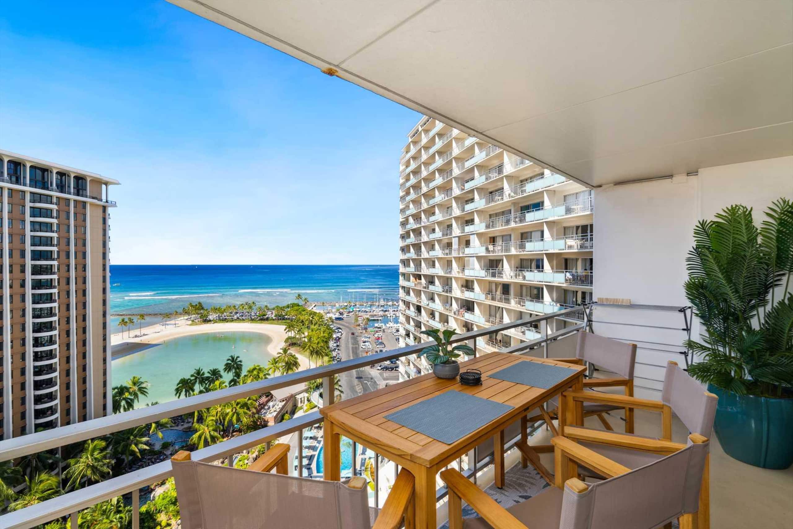 Condo in Honolulu · ★4.88 · 1 bedroom · 2 beds · 1 private bath - Image 26