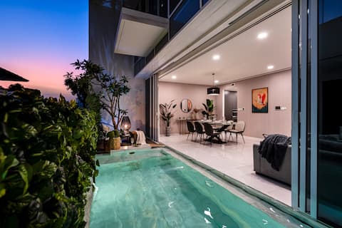 Elegant Retreat | Duplex W Private Pool