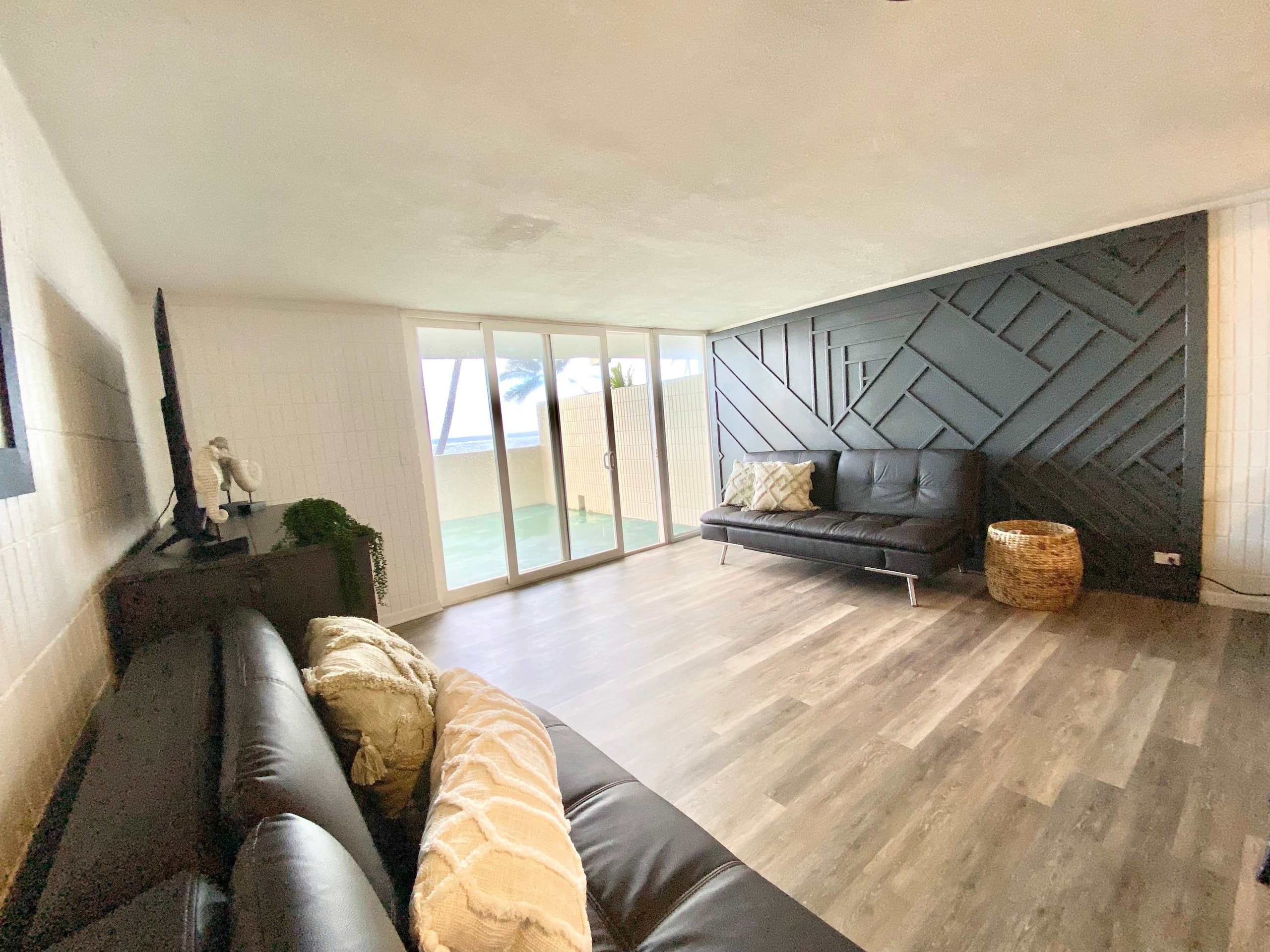 Condo in Hauula · ★4.0 · 1 bedroom · 4 beds · 1 private bath - Image 4