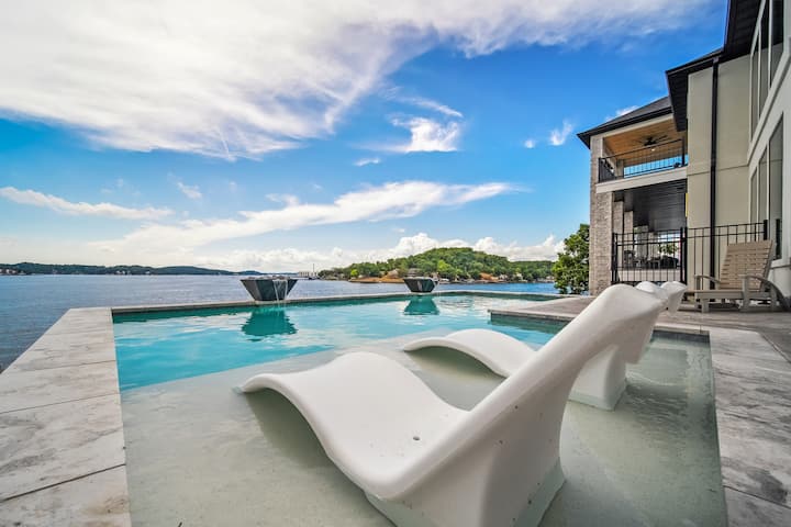The Rosco | Pool, Spa, Mini Golf - Houses for Rent in Lake Ozark