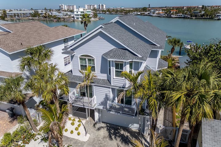 Sandcastle Realty managed Airbnb listing 1