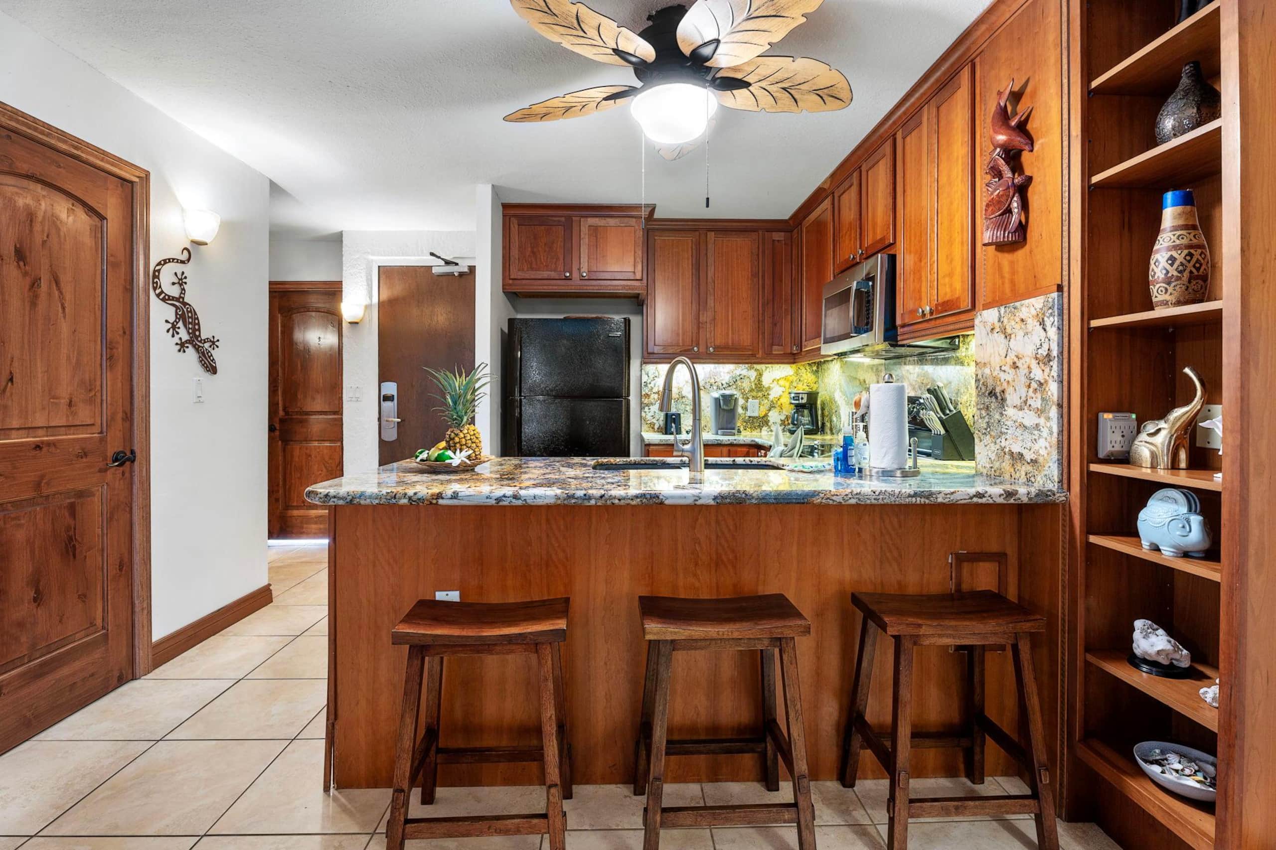 Condo in Kailua-Kona · ★4.86 · 2 bedrooms · 3 beds · 2 private baths - Image 20