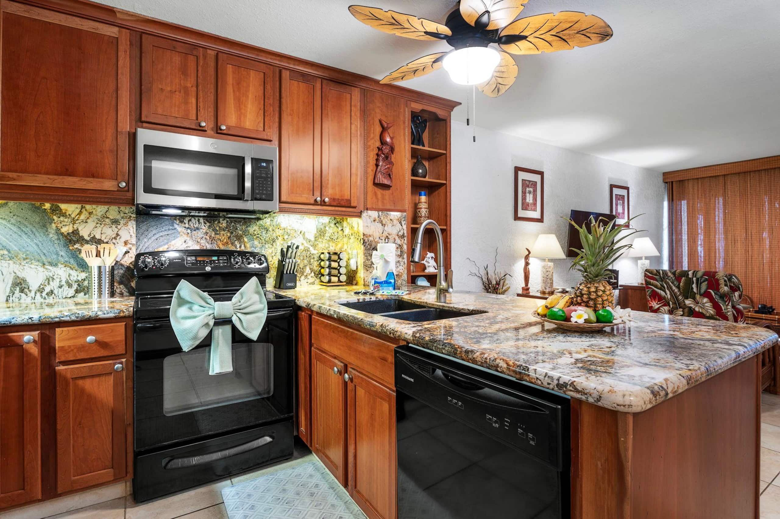 Condo in Kailua-Kona · ★4.86 · 2 bedrooms · 3 beds · 2 private baths - Image 18