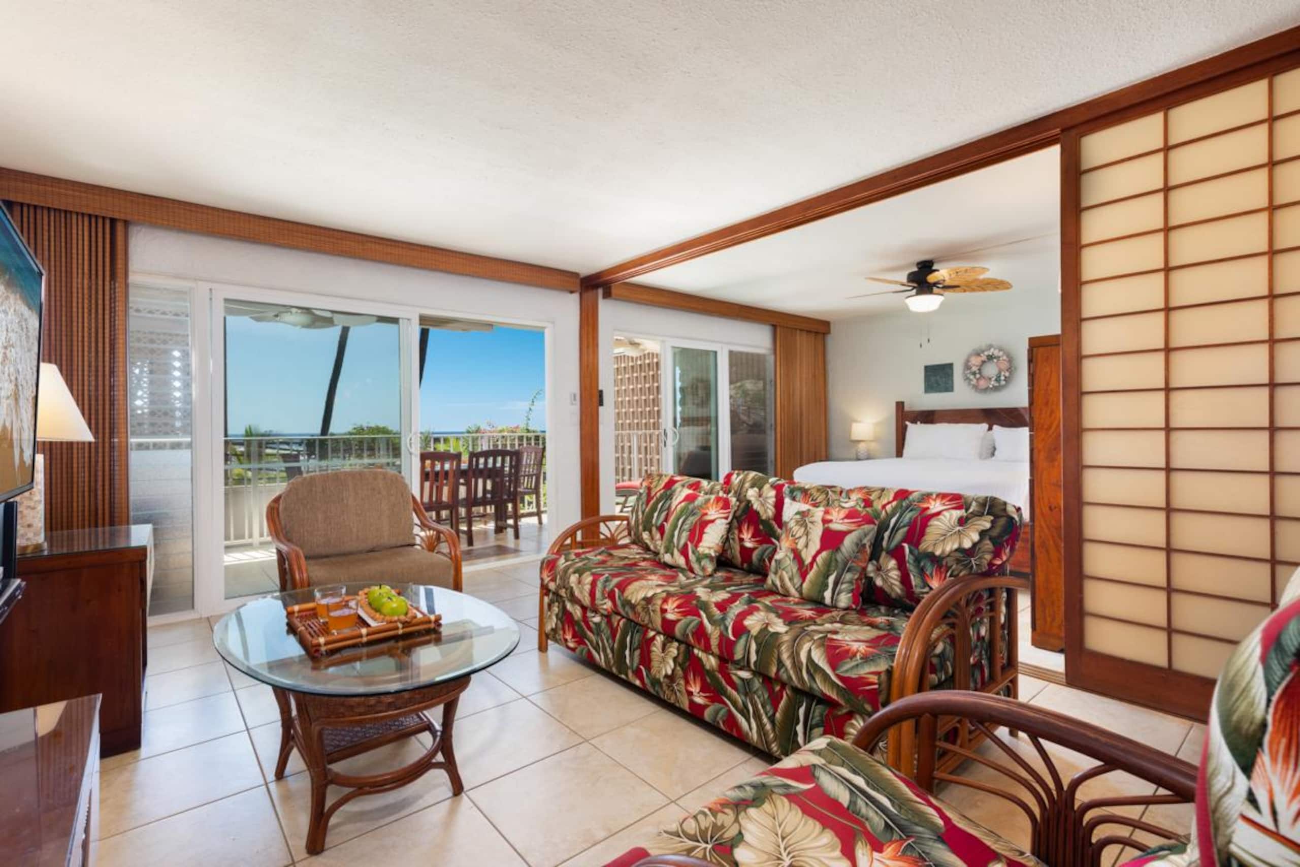 Condo in Kailua-Kona · ★4.86 · 2 bedrooms · 3 beds · 2 private baths - Image 10