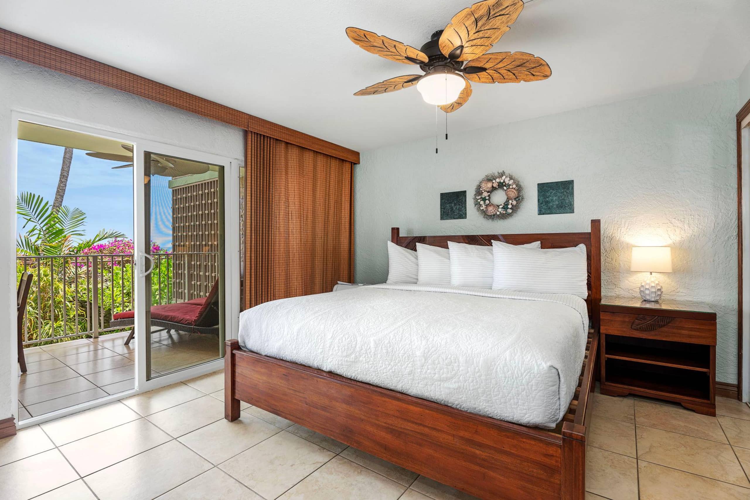 Condo in Kailua-Kona · ★4.86 · 2 bedrooms · 3 beds · 2 private baths - Image 24
