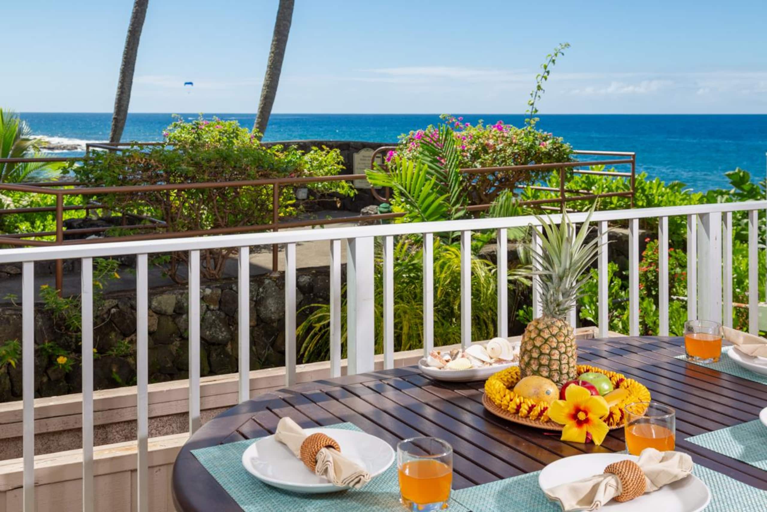 Condo in Kailua-Kona · ★4.86 · 2 bedrooms · 3 beds · 2 private baths - Image 3