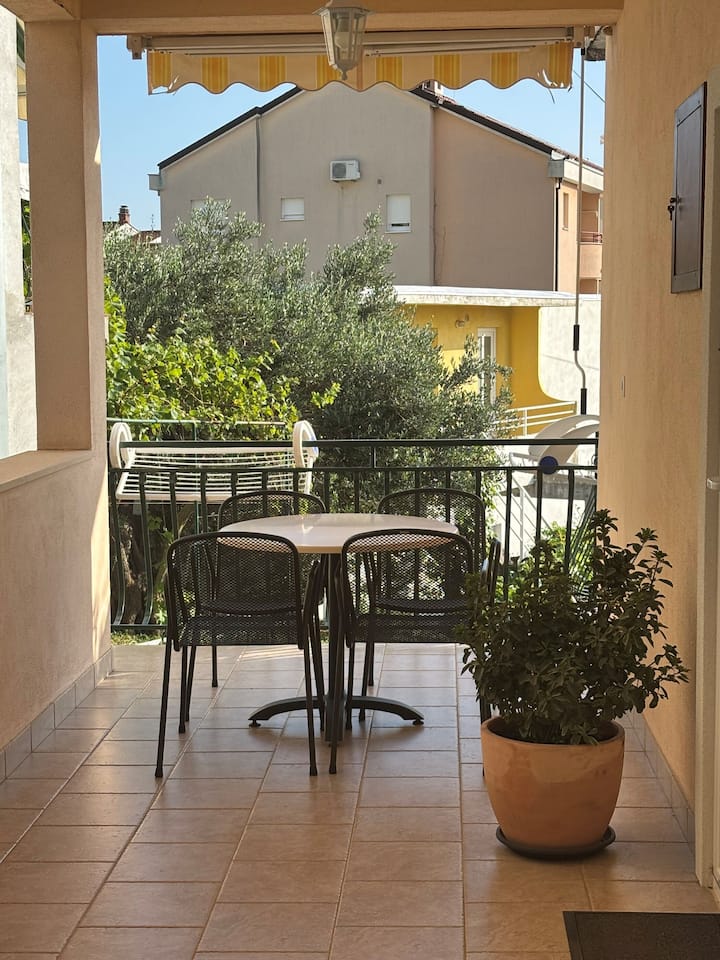 Appartement Sini (10227-a1) - Makarska