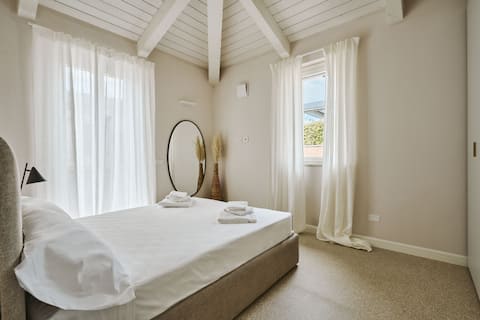 The Dwellings of the Center - The House of Giuliana