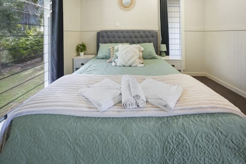 Emerald Lux Apartments 1