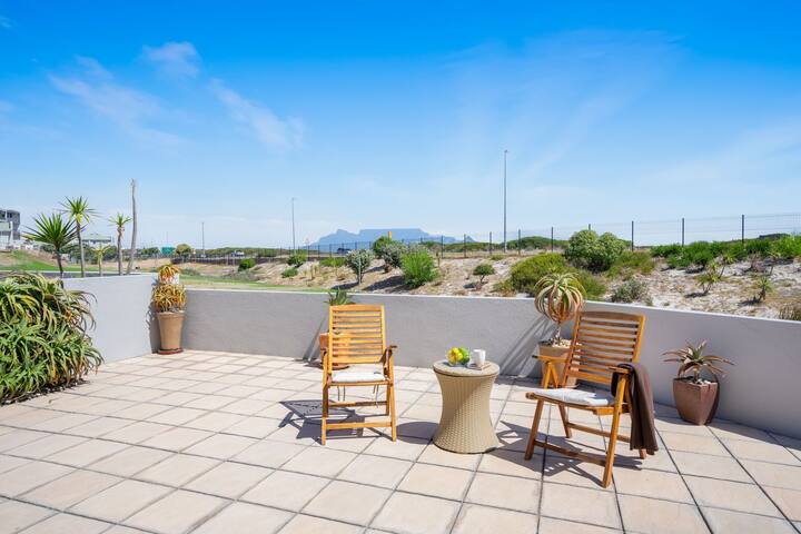 Big Bay Beach Club G6 gallery image 2