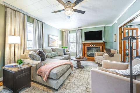 < 1 Mi to Houlton Riverfront Park: Home w/ Yard!