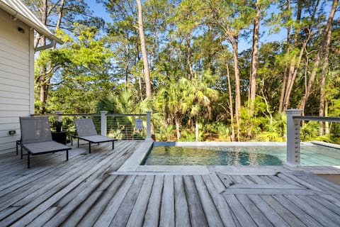 Private Pool | Amenity Card | Baywood Retreat