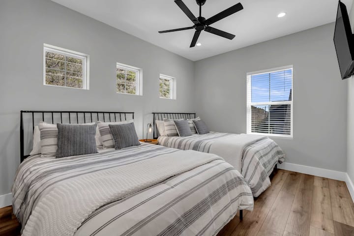Dormitorio 4: dos camas tamaño queen