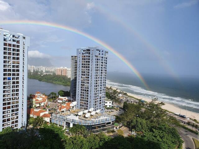 Beachfront | 3 bedr | ACs, internet, security 24h gallery image 3