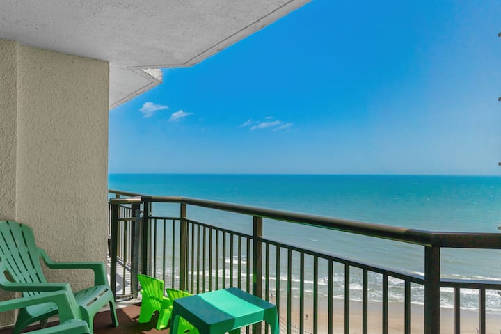 Dog-friendly Oceanfront King Condo, Pool, Dining - Myrtle Beach, SC