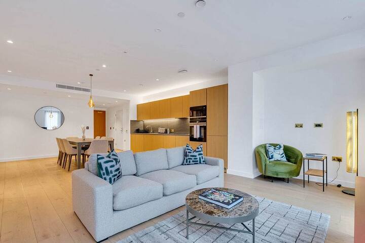 Sophisticated 3BR Living in Enclave