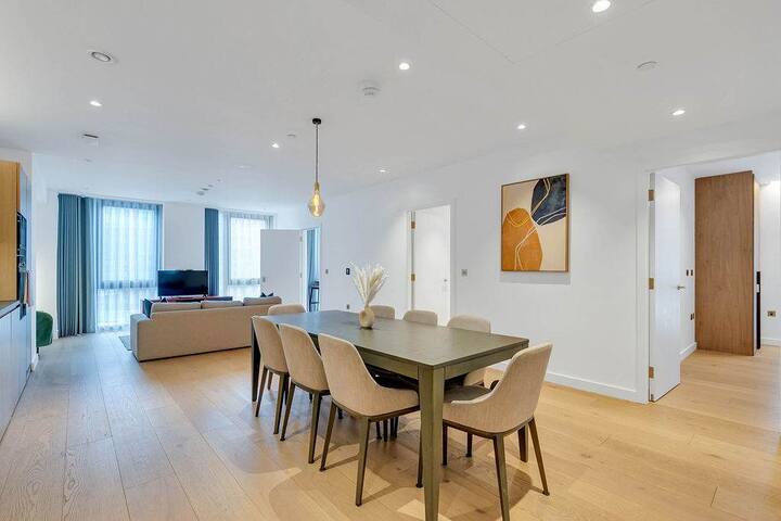 Opulent 3-Bedroom Flat in London gallery image 3