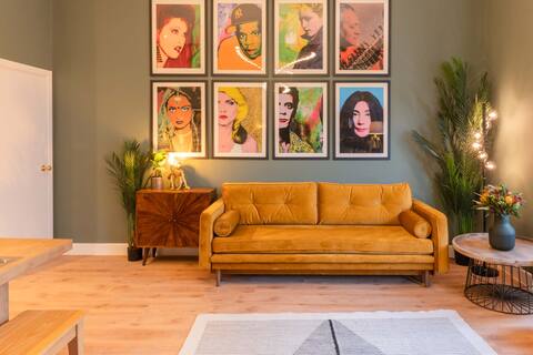 Host & Stay | The Georgian Quarter @  Catharine St