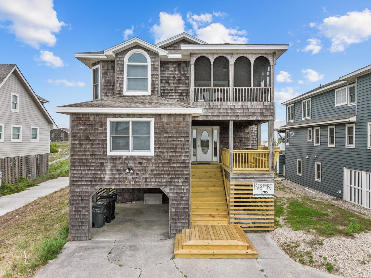 South Nags Head Oceanfront Retreat
