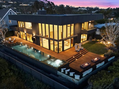 Surfside Malibu by Stay Awhile Villas