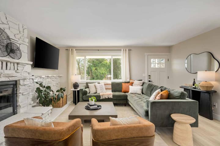 Exquisite Single Level Retreat on Half-Acre, All