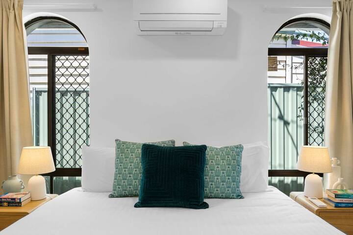 Spacious Family Getaway in West Leederville gallery image 4