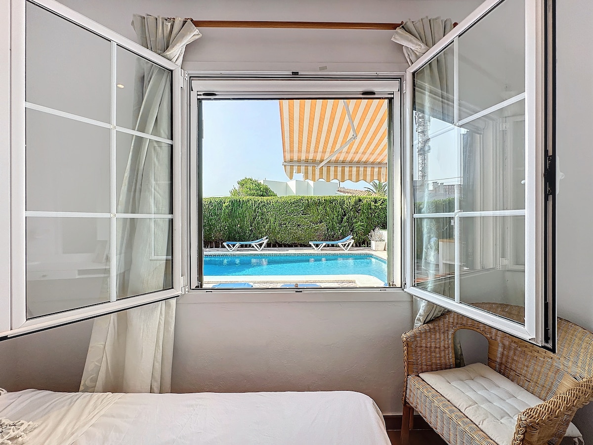 Jones别墅-带泳池景观的双人房1