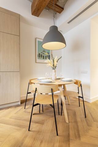 N4. Cosy Apartment with Terrace in City Center gallery image 5