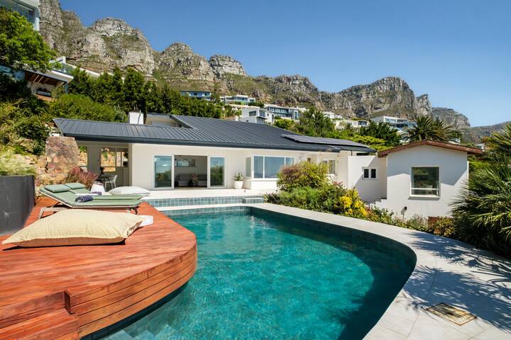 Camps Bay Villa w Pool Gym Studio Aqua Terra gallery image 4