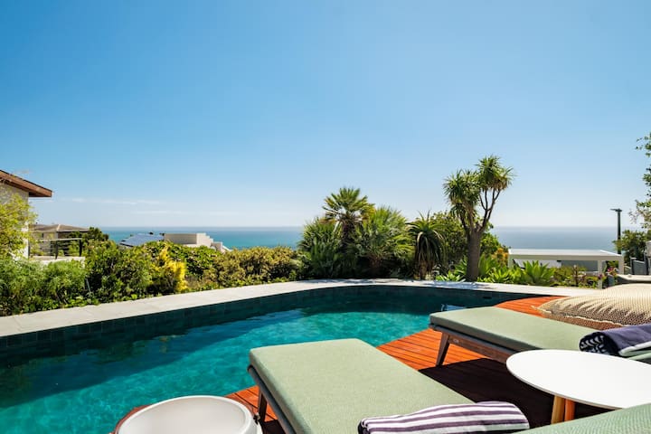 Camps Bay Villa w Pool Gym Studio Aqua Terra