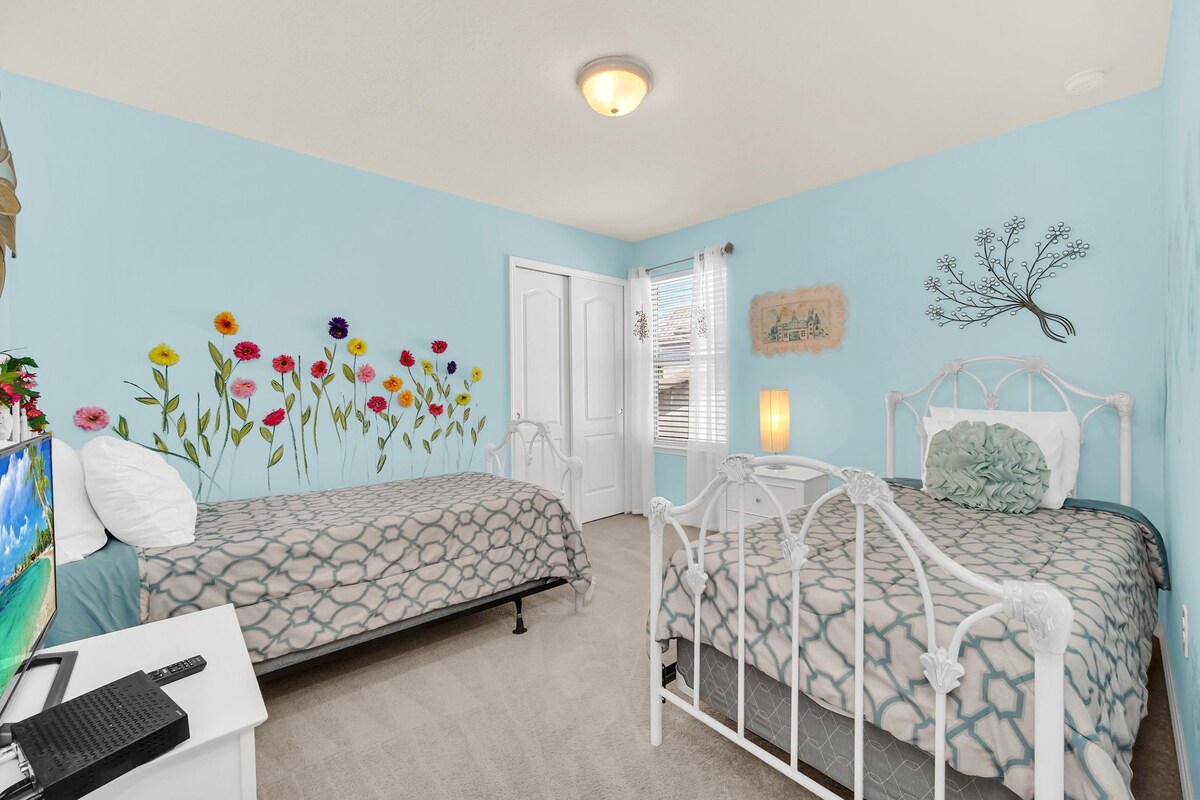 44-web-or-mls-8887-menton-loop