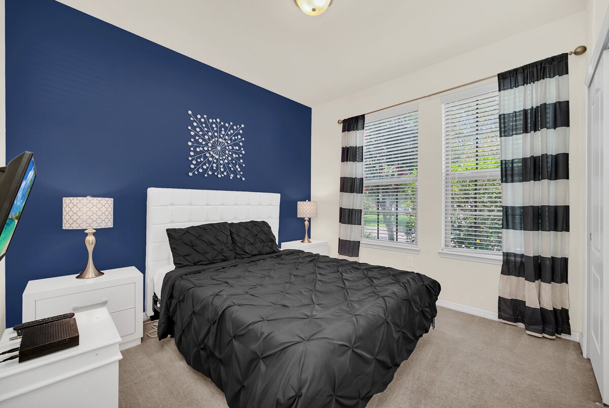 27-web-or-mls-8887-menton-loop