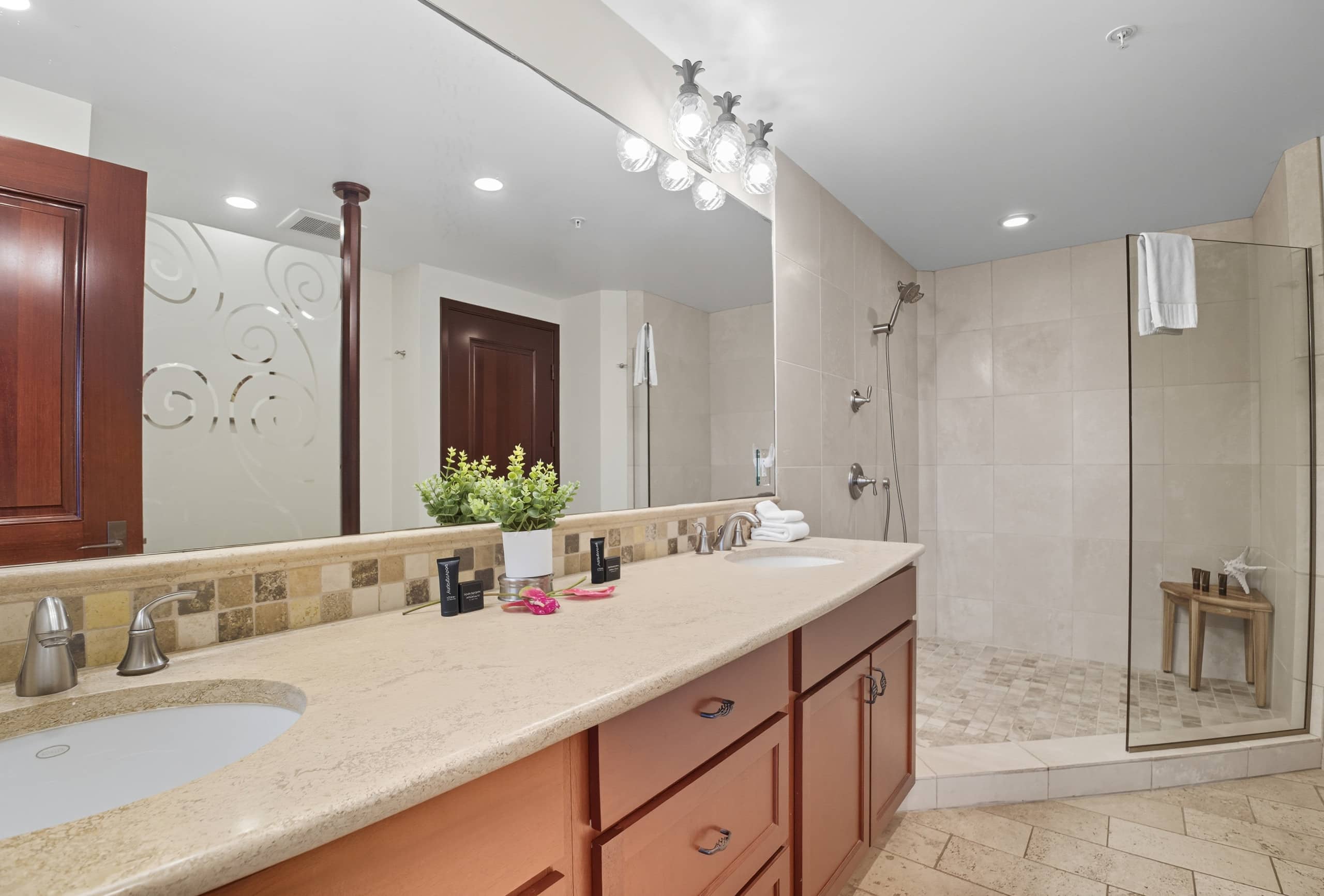 Condo in Kapaa · ★4.67 · 2 bedrooms · 3 beds · 2.5 baths - Image 18