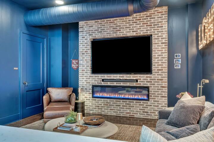Nashville Lower Broadway Suite 4BR by Maddox Hotel gallery image 3