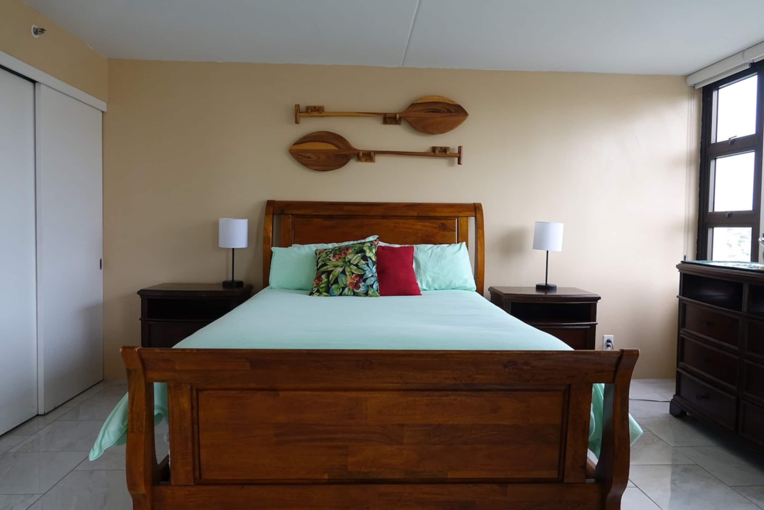 Hale Nalu Suite Waikiki - Image 15