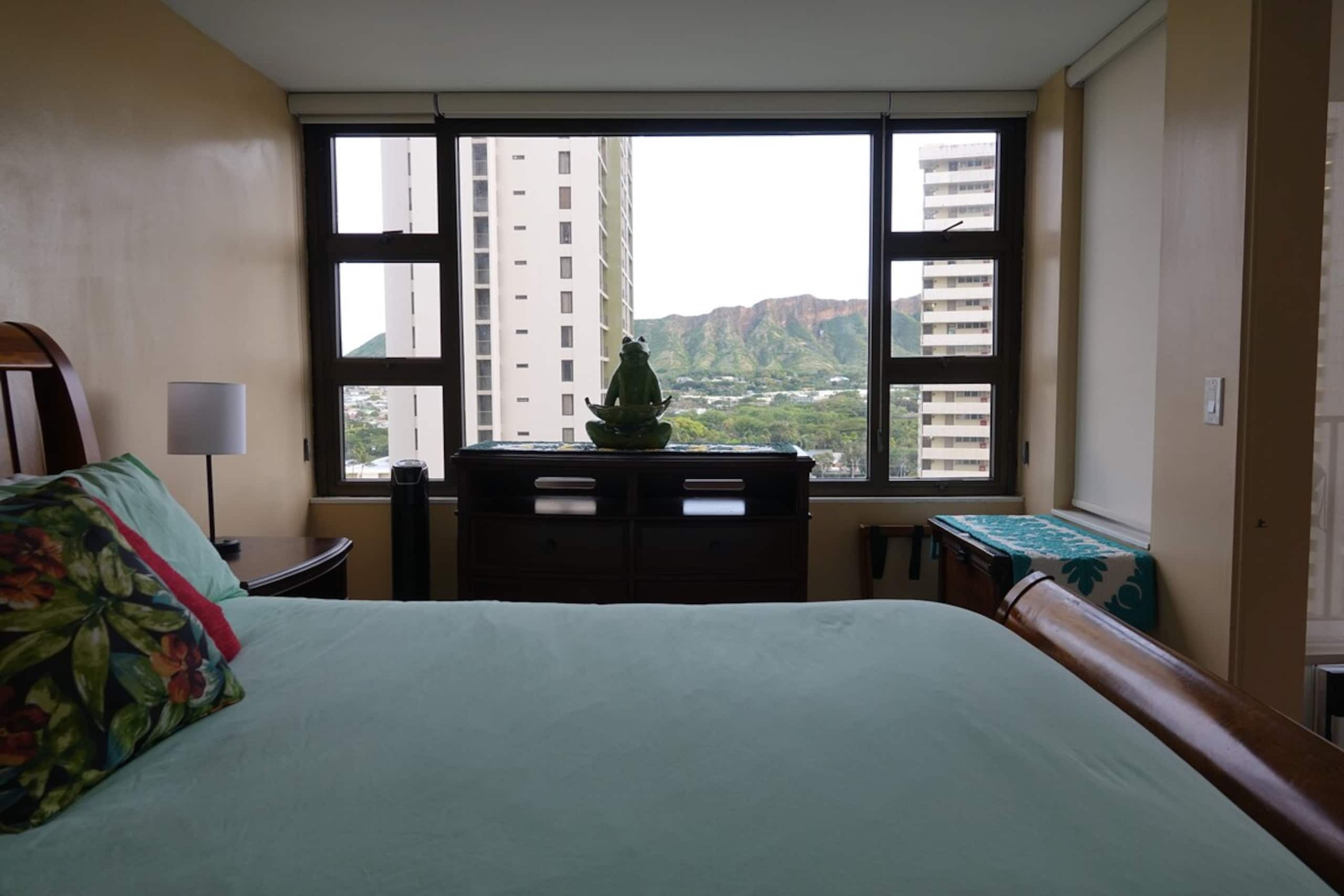 Hale Nalu Suite Waikiki - Image 16