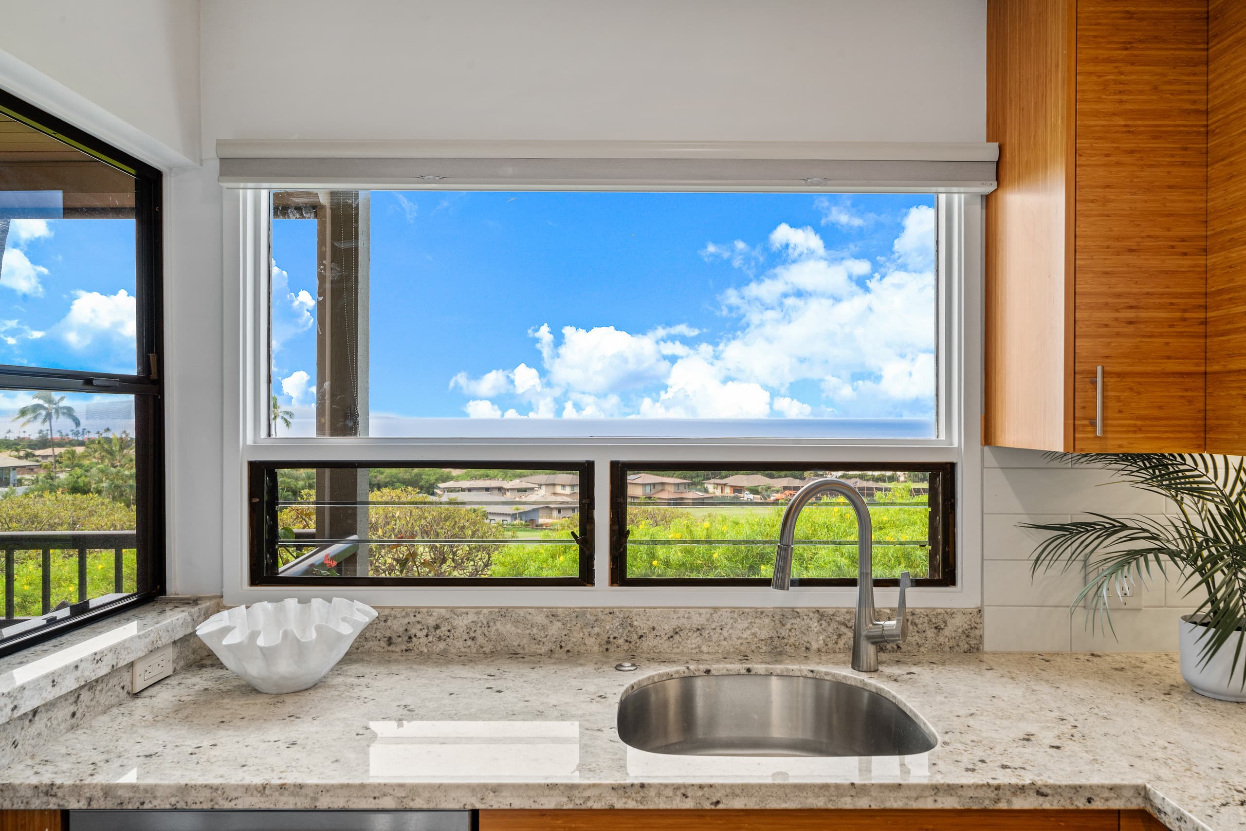 Condo in Kihei · ★5.0 · 2 bedrooms · 4 beds · 2 baths - Image 9