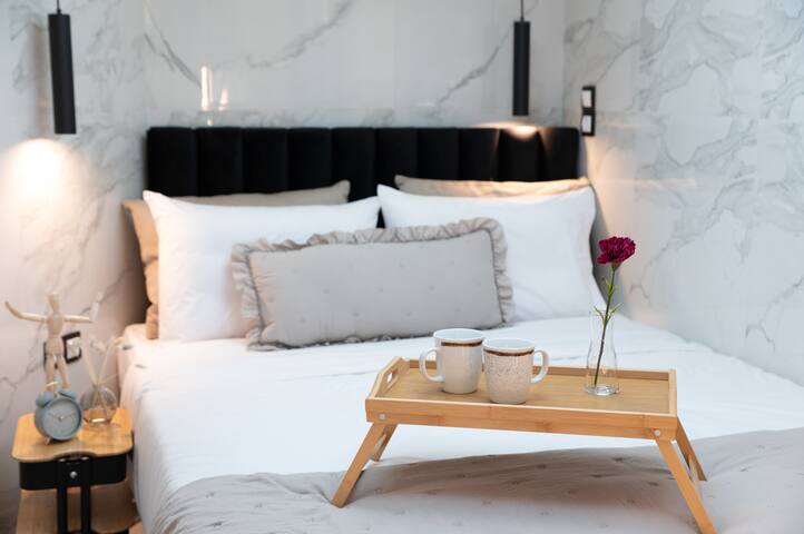 A Rare Gem Near Acropolis in Koukaki gallery image 3