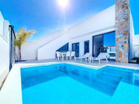 Villa with private pool and Jacuzzi